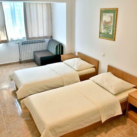 Motel Dobraドゥガ・レサ エクステリア 写真